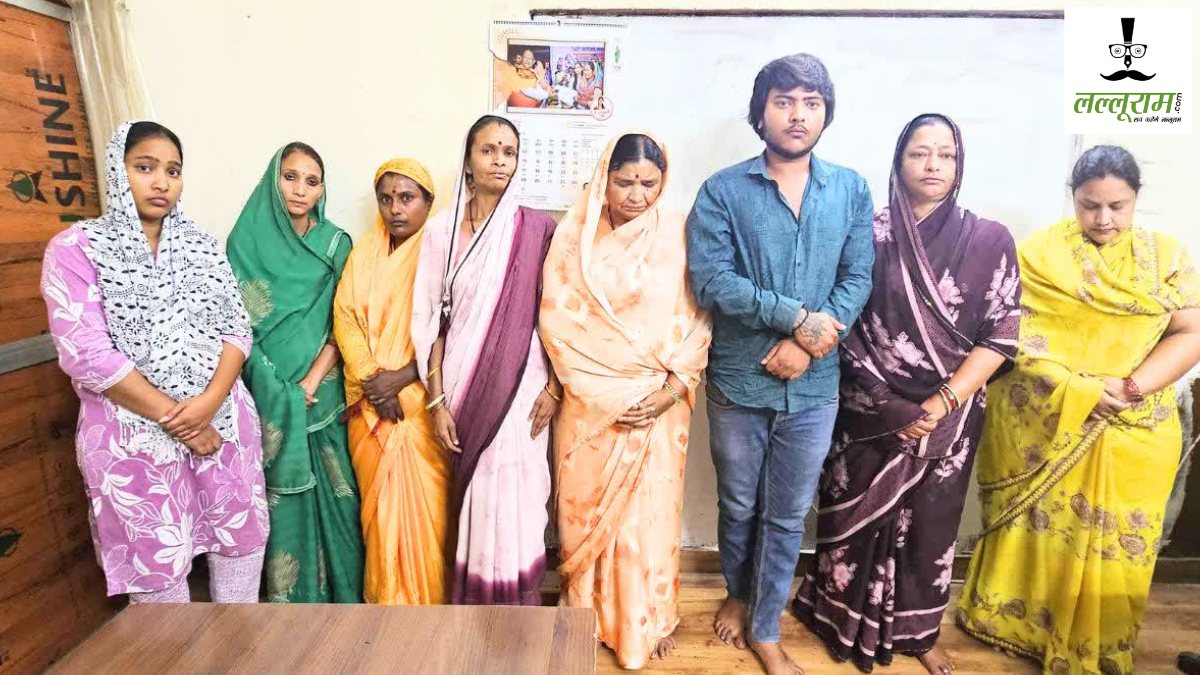 CG Crime News : लग्जरी कार में घूम-घूमकर चेन स्नैचिंग, भीड़भाड़ वाली जगहों पर लोगों को बनाते थे निशाना, 7 महिलाओं का गैंग और ड्राइवर गिरफ्तार