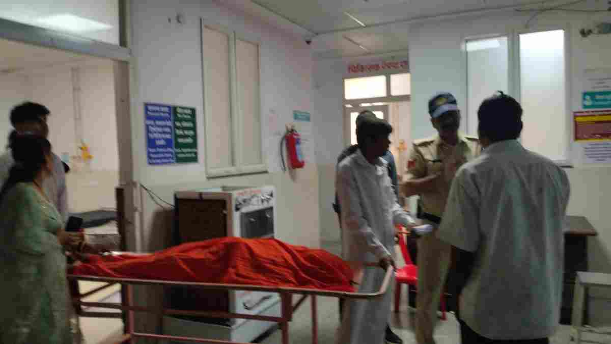 रिजल्ट के बाद टूट गई छात्रा: 10वीं की परीक्षा में फेल होने पर फांसी लगाकर दी जान, सदमे में परिवार