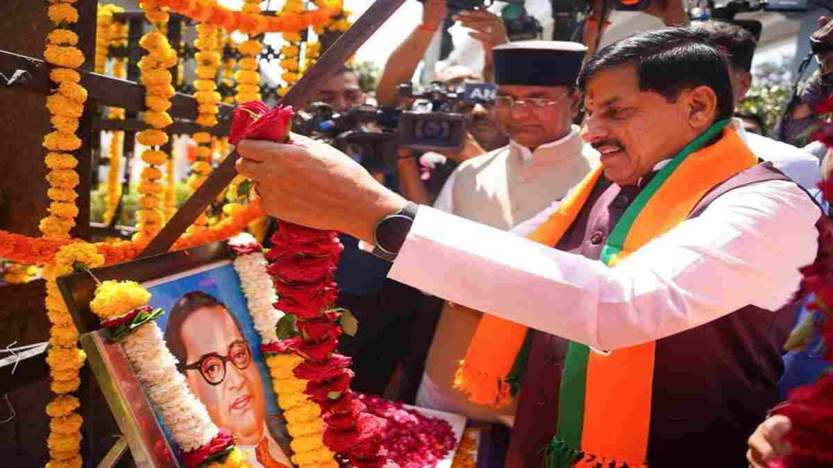 मुख्यमंत्री डॉ. मोहन यादव ने बाबा साहेब अम्बेडकर की जयंती पर पुष्पांजलि अर्पित कर किया नमन, कहा- राष्ट्रहित सर्वोपरि, सामाजिक समरसता के लिए एकजुट होकर करेंगे काम