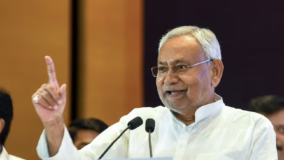 Bihar Breaking: नीतीश कुमार ने राज्यपाल को सौंपा इस्तीफा, बिहार से Nitish के सुनहरे युग का हुआ अंत