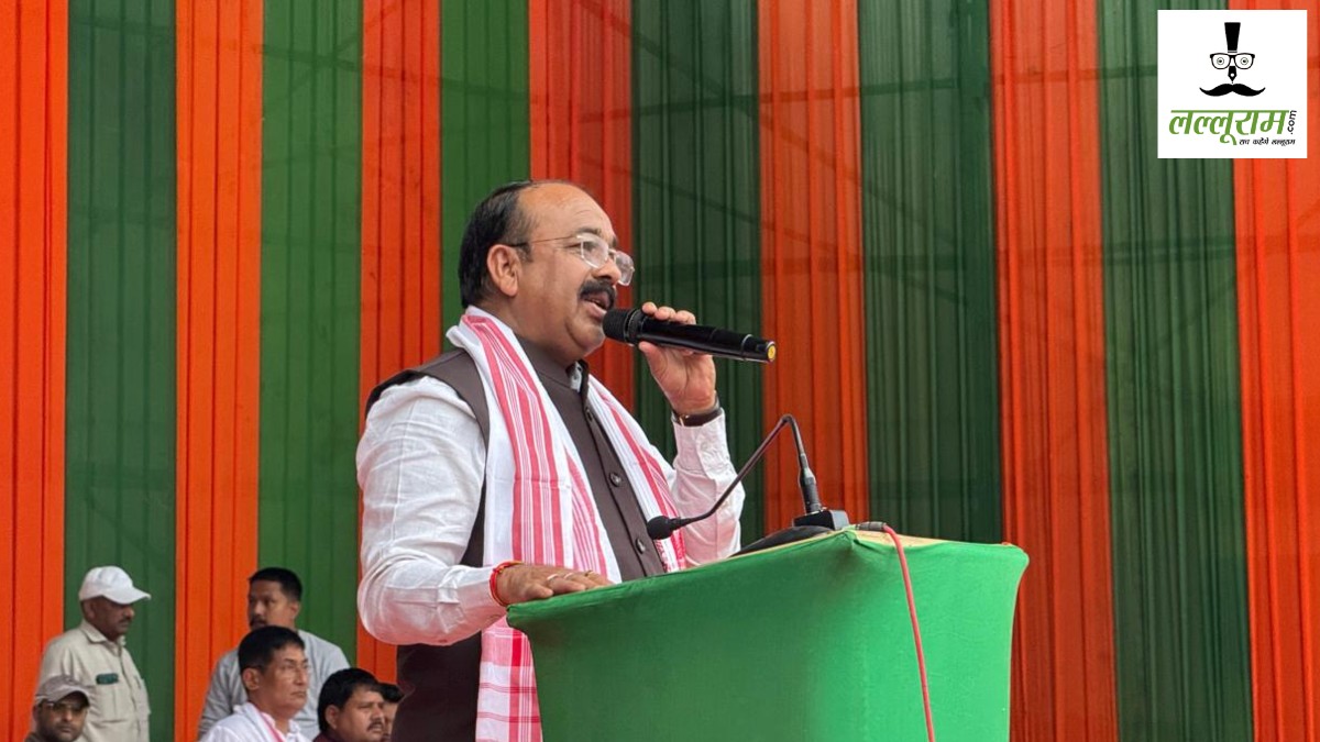 असम चुनाव 2026 : उपमुख्यमंत्री साव ने 9 विधानसभा क्षेत्रों में किया धुआंधार प्रचार, BJP प्रत्याशियों के लिए मांगे वोट, कहा- 5 लाख करोड़ के निवेश से विकसित असम का संकल्प होगा पूरा