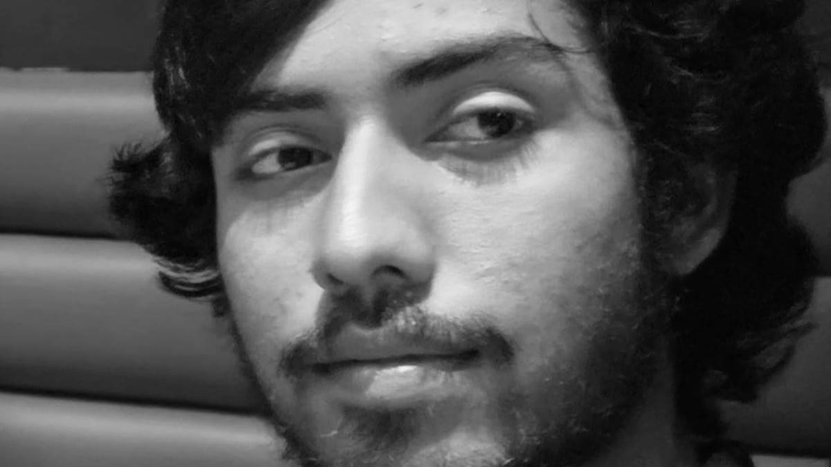 CG News: प्रोफेसर दंपती के इकलौते बेटे ने सायनाइड खाकर दी जान, माता-पिता की तबीयत बिगड़ी…