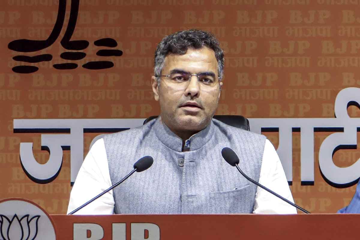 दिल्ली का ‘रहमान डकैत’; BJP का अरविंद केजरीवाल पर बड़ा हमला, नए आवास को बताया ‘शीशमहल 2’