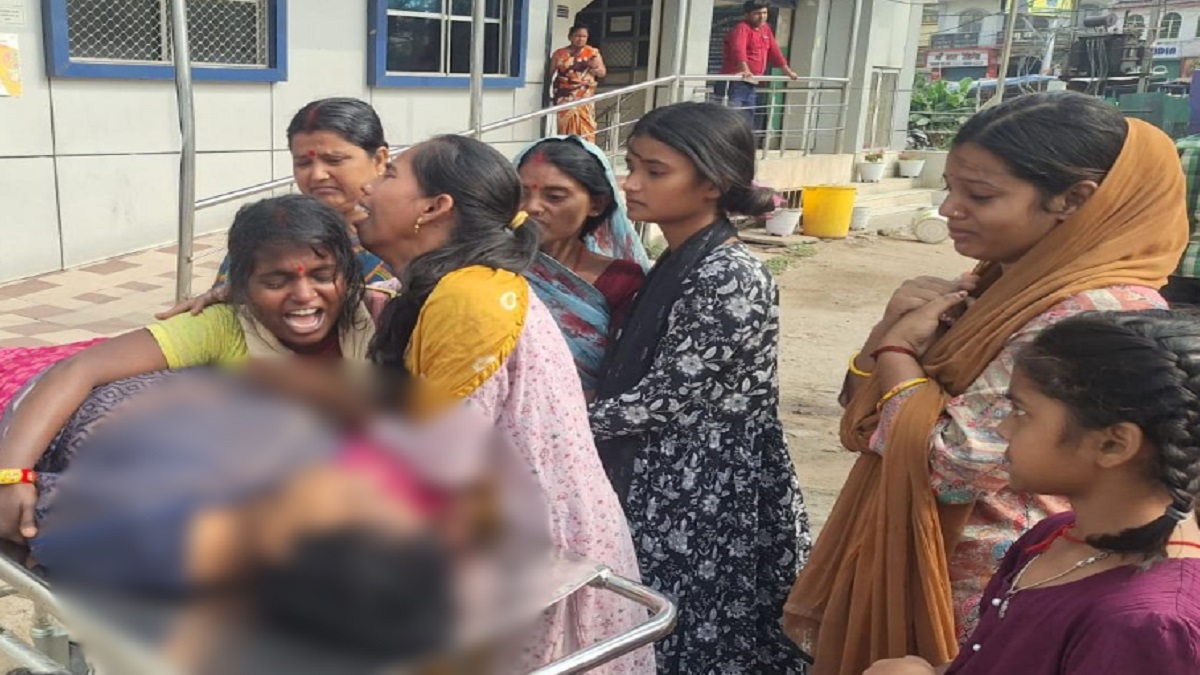 सड़क हादसे में शिक्षिका की दर्दनाक मौत, स्कूल जाते समय हुआ हादसा