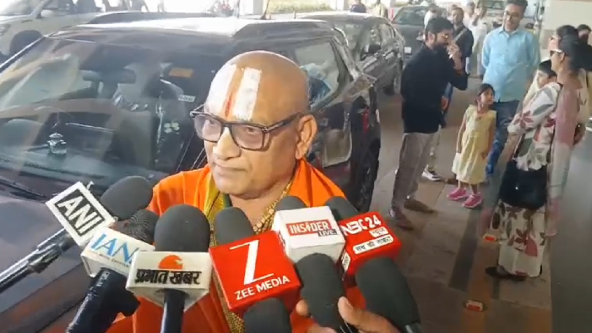 पूर्व DGP गुप्तेश्वर पांडेय ने CM नीतीश कुमार की जमकर की तारीफ, बोले- सिस्टम में कई बार होती हैं कमियां, लेकिन…