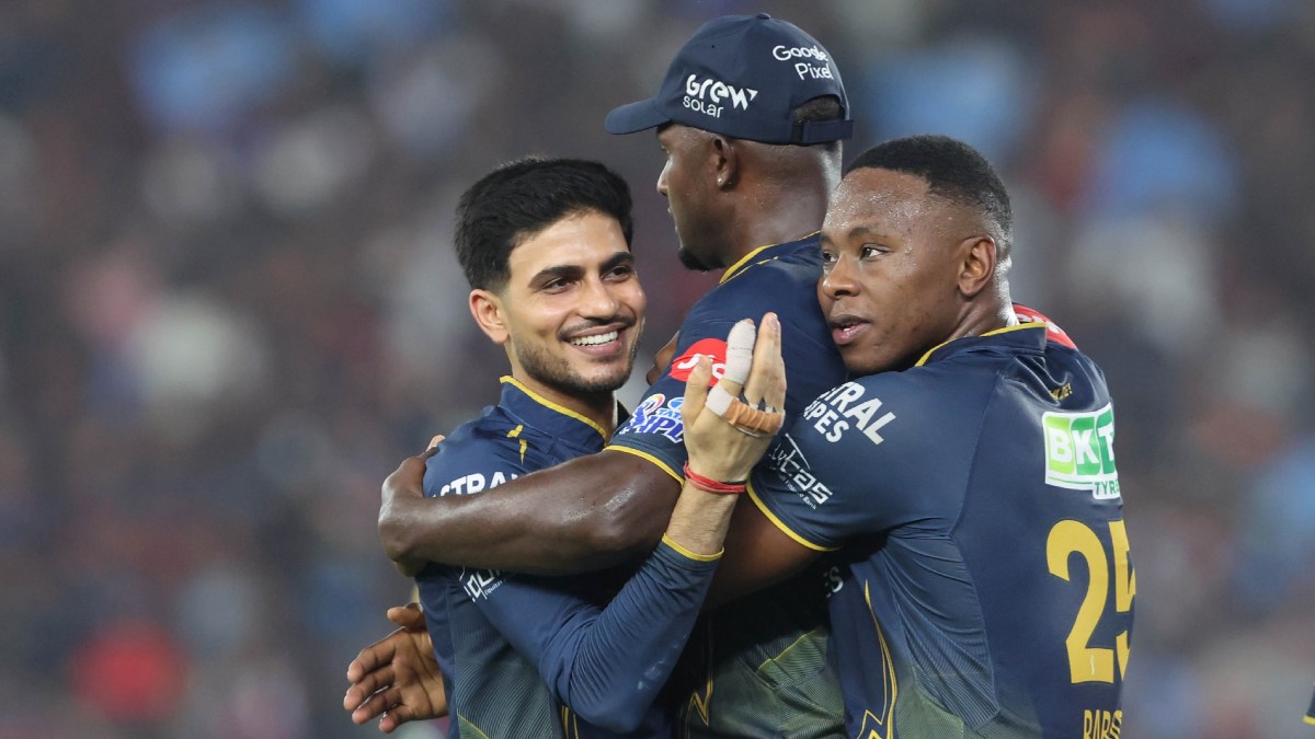 GT vs RCB IPL 2026: गुजरात ने बेंगलुरु को 4 विकेट से दी शिकस्त, 15.5 ओवर में हासिल किया लक्ष्य, जेसन होल्डर बने मैच के हीरो