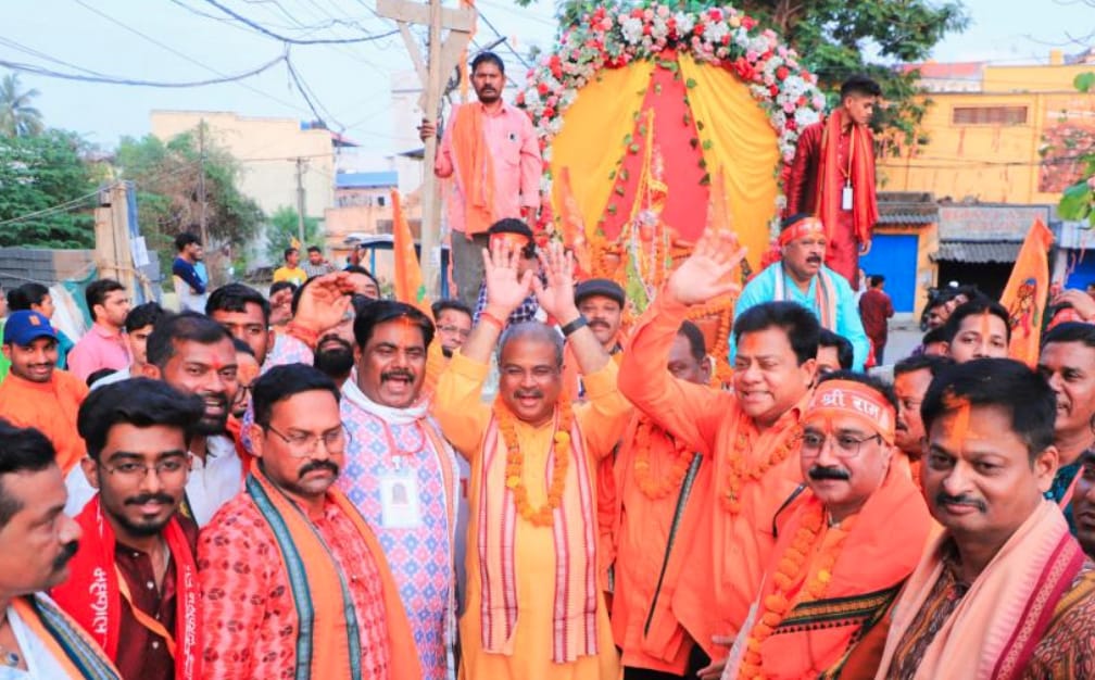 संबलपुर में हनुमान जयंती पर हाई अलर्ट: 52 प्लाटून तैनात, ड्रोन और CCTV से निगरानी