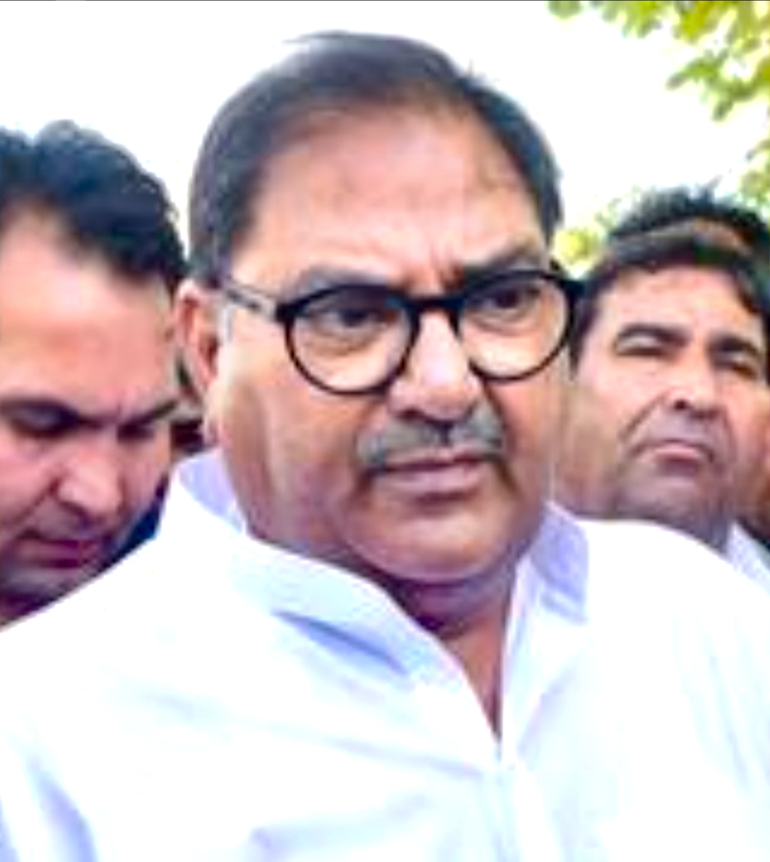 डमी मुख्यमंत्री को किसान की मेहनत का क्या पता : अभय चौटाला का राजस्थान सीएम पर तीखा हमला