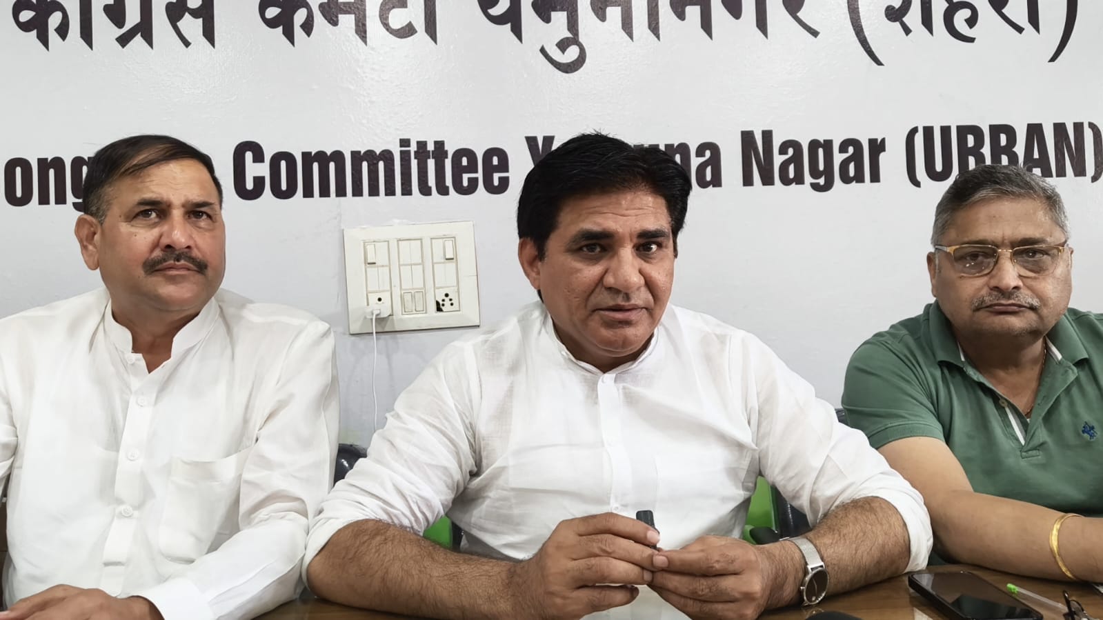 महिला आरक्षण बिल पर गरमाई सियासत: कांग्रेस का केंद्र पर हमला, 543 सीटों पर तुरंत लागू करने की मांग