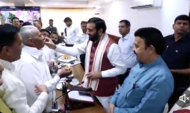 नारायणगढ़ में बनेगा नया IMT: किसानों ने दी 450 एकड़ जमीन, CM सैनी को खिलाई मिठाई