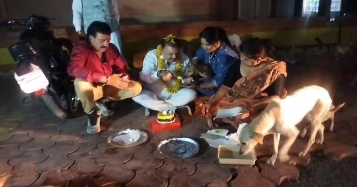 नेताजी ने श्वान के साथ बांटी खुशियां: केक काटा-गले भी लगाया, जन्मदिन पर लिया ये अनोखा संकल्प