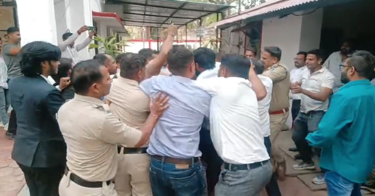 कोर्ट में गैंगरेप के आरोपियों की पिटाई: वकीलों ने दरिंदों को जमकर पीटा, भीड़ से निकालकर ले भागी पुलिस