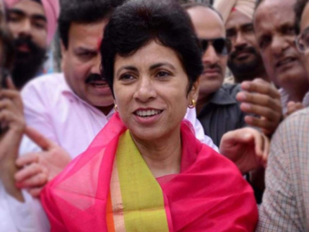 कुमारी सैलजा ने शिक्षा व्यवस्था को लेकर BJP पर बोला हमला, कहा- बच्चों के भविष्य को नजरअंदाज कर रही सरकार