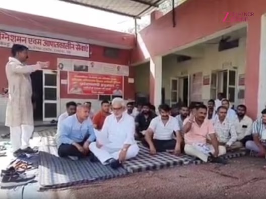 Kaithal: दमकलकर्मियों के धरने पर पहुंचे सांसद जयप्रकाश, बोले- ‘शहीदों को मिले 1 करोड़ और सरकारी नौकरी’