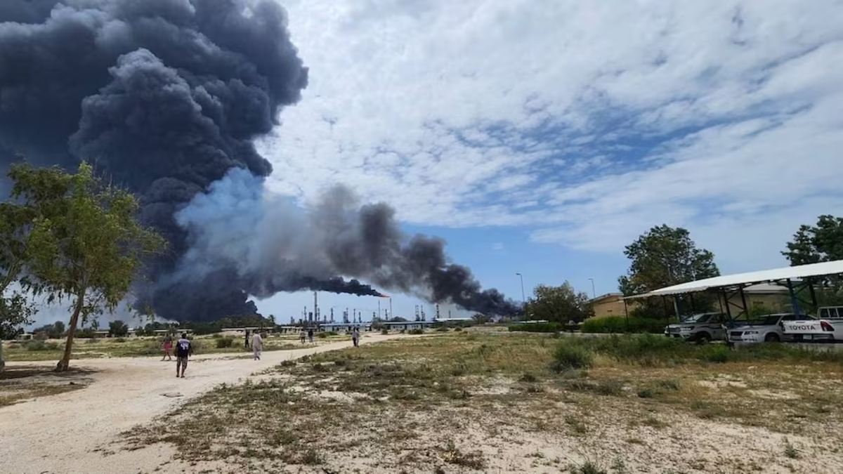 ये कैसा शांति समझौता? सीजफायर के कुछ ही घंटों बाद ईरान की तेल रिफाइनरी पर बड़ा अटैक, UAE-कुवैत पर भी मिसाइल-ड्रोन अटैक