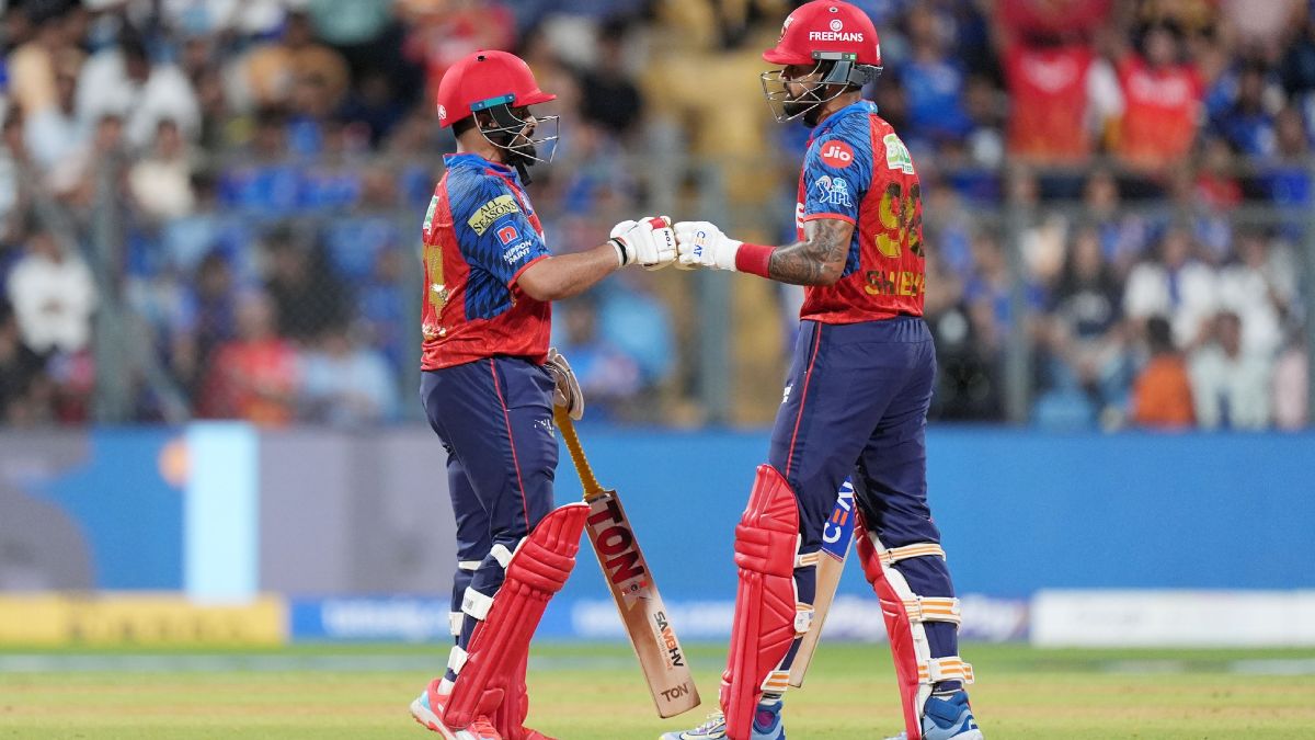 MI vs PBKS IPL 2026 : पंजाब की लगातार चौथी जीत, मुंबई को 7 विकेट से हराकर बनी टेबल टॉपर, प्रभसिमरन-अय्यर ने खेली तूफानी अर्धशतकीय पारी