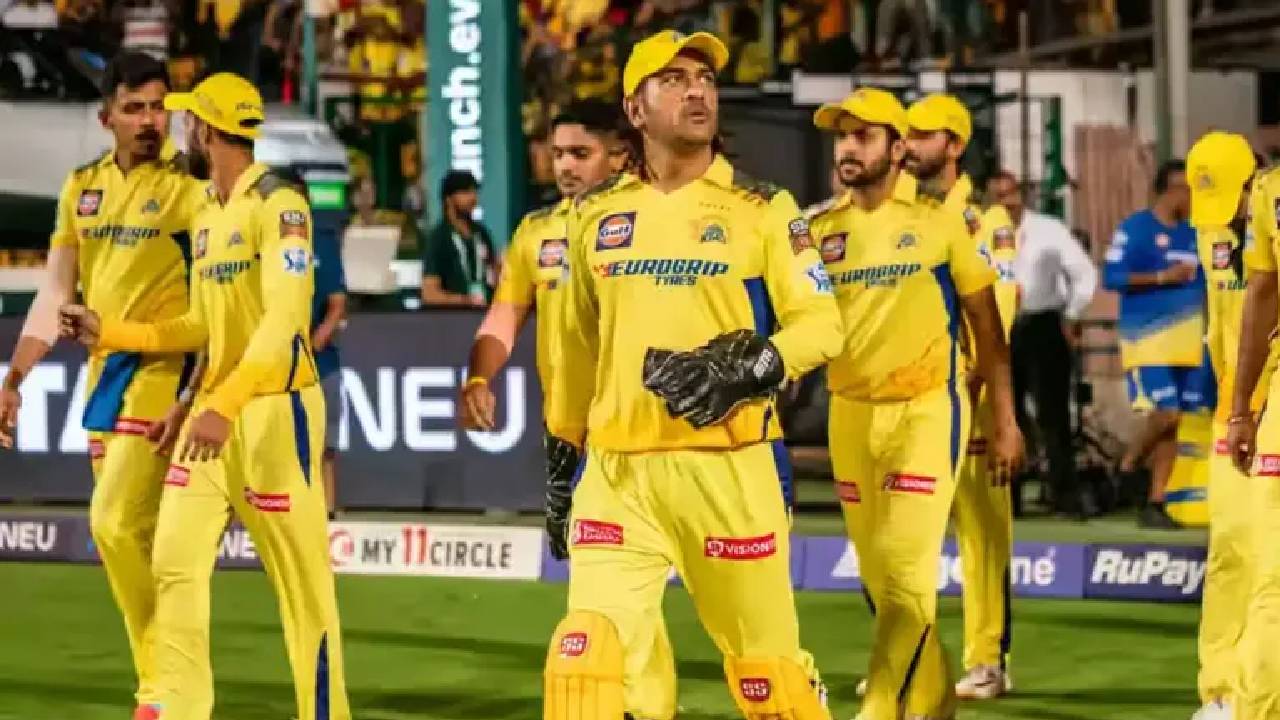 IPL 2026: CSK ने बेंच पर बिठा रखा है 254 विकेट लेने वाला जादुई स्पिनर, अब भी बचा सकता है डूबती लुटिया, ऐसे होगी प्लेऑफ में एंट्री