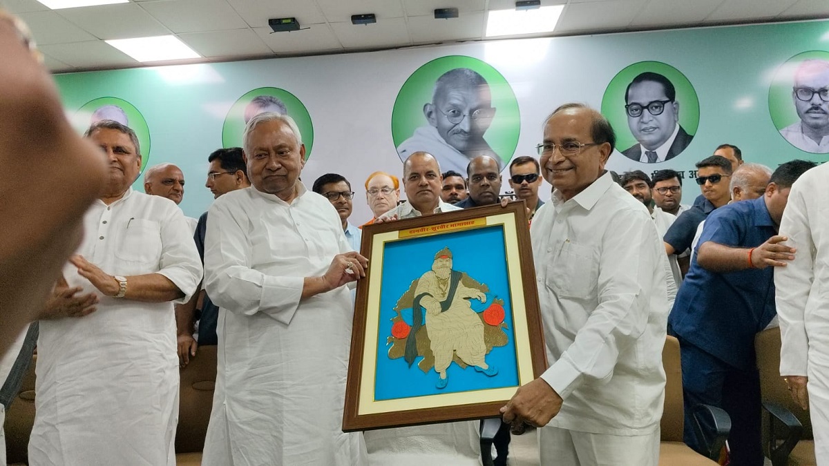 जदयू कार्यालय में मनाई गई दानवीर भामाशाह की जयंती, नीतीश कुमार ने किया कार्यक्रम का शुभारंभ