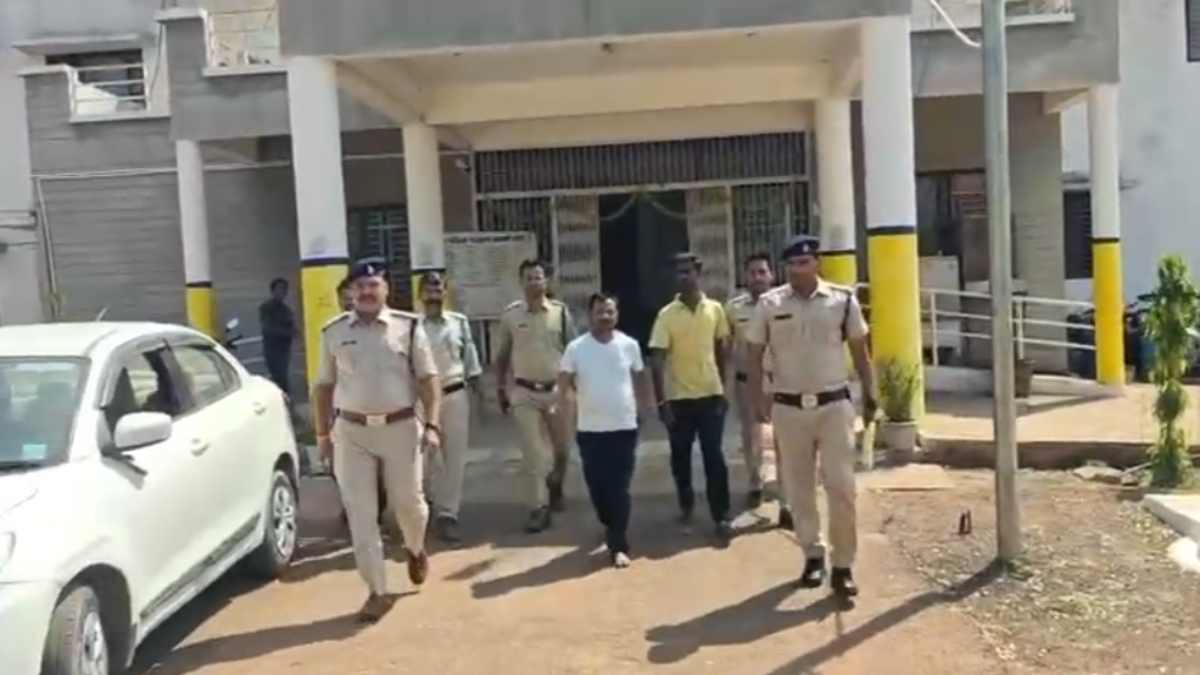 खाद-बीज के नाम पर किसान से 2.34 लाख की ठगी: पुलिस ने अंतरराज्यीय गिरोह का किया पर्दाफाश, कार और कैश के साथ 2 गिरफ्तार 