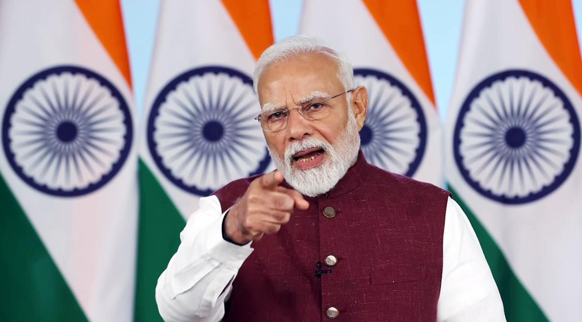 पीएम मोदी ने आचार संहिता का उल्लंघन किया! 700 से अधिक बुद्धिजीवियों ने चुनाव आयोग को लेटर लिखा