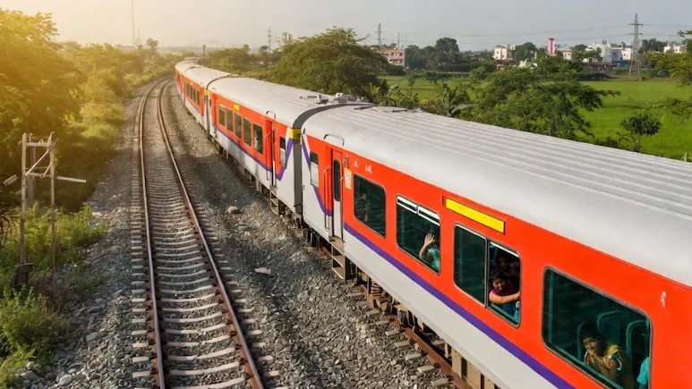 Railway Summer Special Trains: मदार-हावड़ा और उदयपुर-आसनसोल स्पेशल ट्रेनें शुरू, देखें शेड्यूल