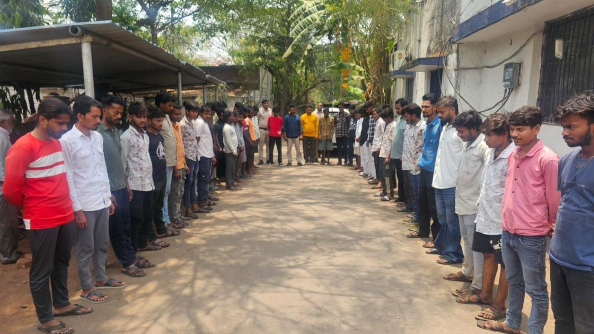 ऑपरेशन ‘कालचक्र-0.2’: रायपुर कमिश्नरेट ने निगरानी और गुंडा बदमाशों के खिलाफ चलाया चेकिंग अभियान, 196 वारंट तामील, 5 फरार आरोपी गिरफ्तार