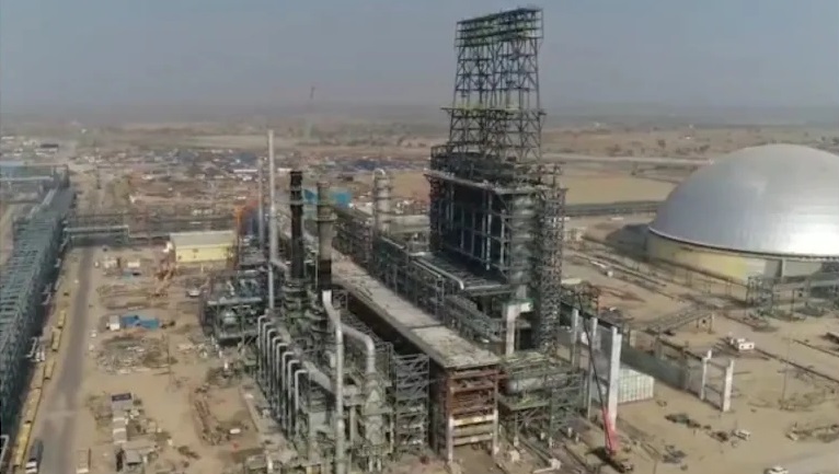 Rajasthan News: पचपदरा रिफाइनरी पर आर-पार, उद्घाटन से पहले लगी आग ने सुलगाई सियासत, सीएम भजनलाल के 26% वाले दावे पर गहलोत का करारा पलटवार