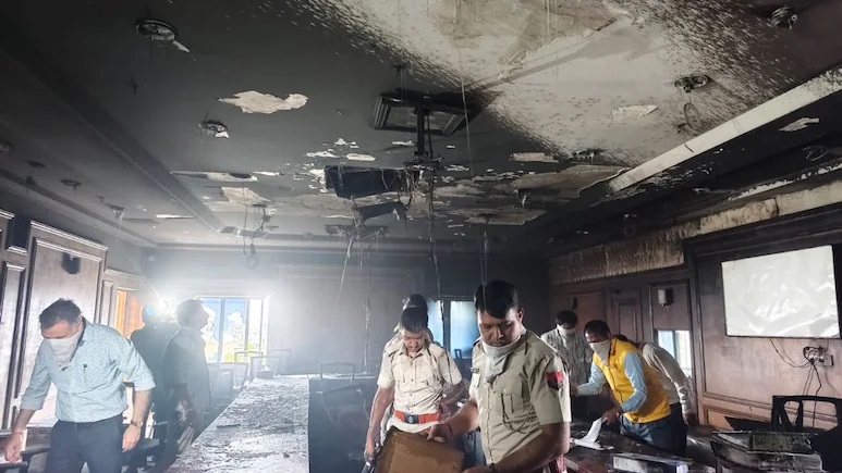Rajasthan News: जयपुर के विद्युत विनियामक आयोग में लगी भीषण आग, रिकॉर्ड रूम जलकर खाक!