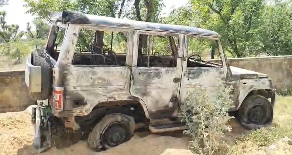 Alwar Crime News: अलवर में छात्रा को बोलेरो में उठा ले गए दरिंदे, हाथ-पैर बांधकर किया गैंगरेप, इलाके में भारी तनाव!