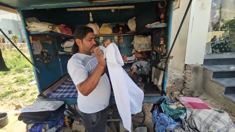 Rajasthan News: अजमेर में हड़कंप: कपड़ा प्रेस करने वाले को मिला 598 करोड़ का नोटिस, खबर सुनकर शुगर पहुंचा 500 के पार!