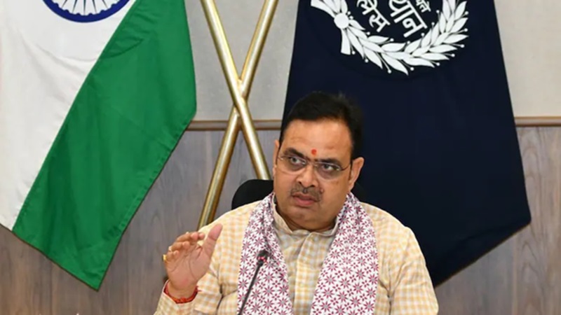 Rajasthan News: राजस्थान में अब समय पर लिखनी होगी FIR, सीएम बोले- संसाधन हम देंगे, तुम रिजल्ट दो