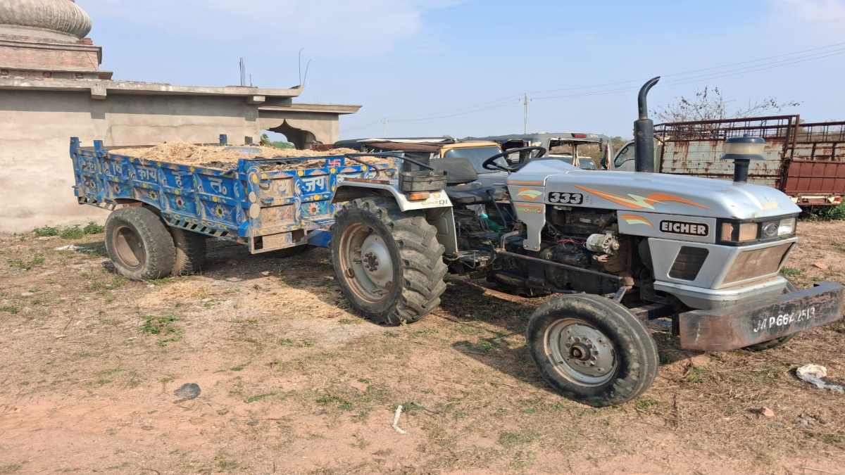 पराली की आड़ में कोयले का काला खेल: शहडोल में खनन माफिया बेखौफ, कार्रवाई करने पहुंची टीम पर हमलों के बीच खनिज विभाग की बड़ी कार्रवाई