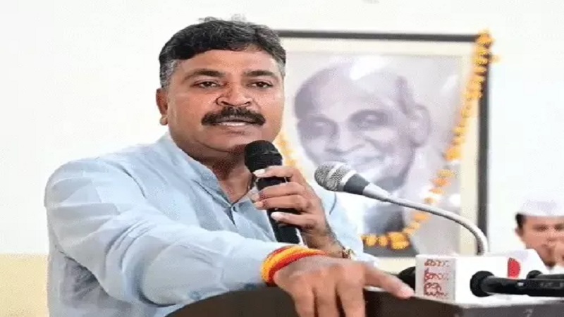 Rajasthan Politics: टीकाराम जूली का तंज: खुद का बर्थडे अंग्रेजी कैलेंडर से और राजस्थान दिवस हिंदू पंचांग से क्यों?