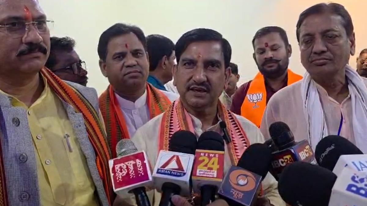 गौरेला दौरे पर पहुंचे केंद्रीय राज्यमंत्री तोखन साहू, कहा- पहले हिंसक घटनाओं के लिए जाना जाता था असम, आज राज्य में शांति, समृद्धि और विकास का माहौल, पिछली बार से अधिक सीटें जीतेगी BJP