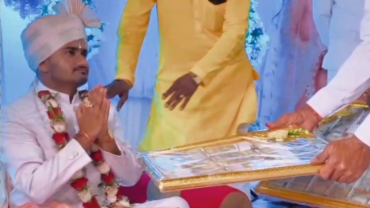 15 तोला सोना… 25 लाख कैश, एमपी में परिवार ने इतना दहेज लौटाकर पेश की मिसाल, दूल्हे के पिता ने कही दिल छू लेने वाली बात