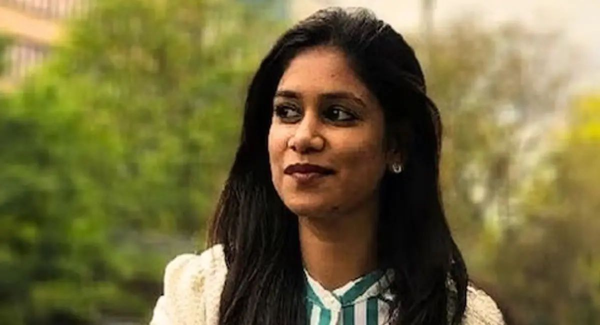 UK में भारतीय मूल की स्पीच एंड लैंग्वेज थेरेपिस्ट बर्खास्त : नौकरी के समय ‘फर्स्ट लैंग्वेज’ में गलत जानकारी पड़ी भारी, नहीं समझ पा रही थी अंग्रेजी