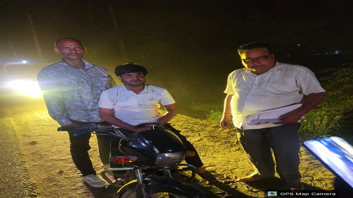 नूंह पुलिस का एक्शन: दिल्ली से चोरी की बाइक के साथ पकड़ा गया शातिर, चेकिंग के दौरान खुली पोल