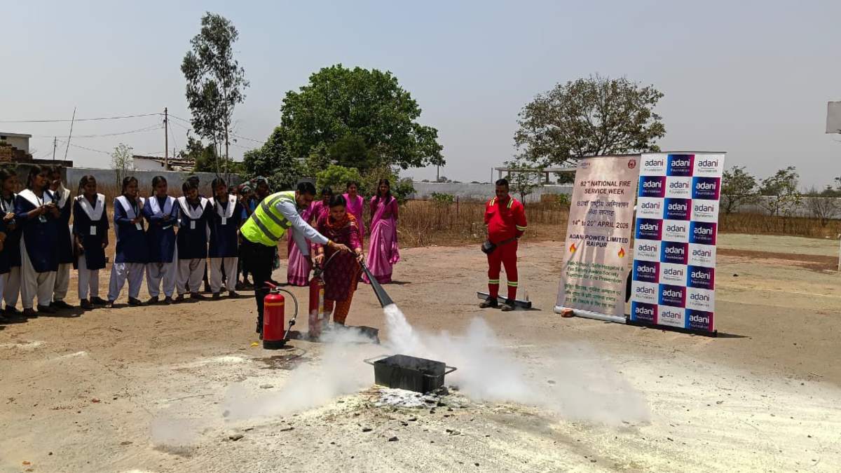 तारासिव और रायखेड़ा में अग्नि सुरक्षा जागरूकता कार्यक्रम, 120 से अधिक लोगों को मिला प्रशिक्षण