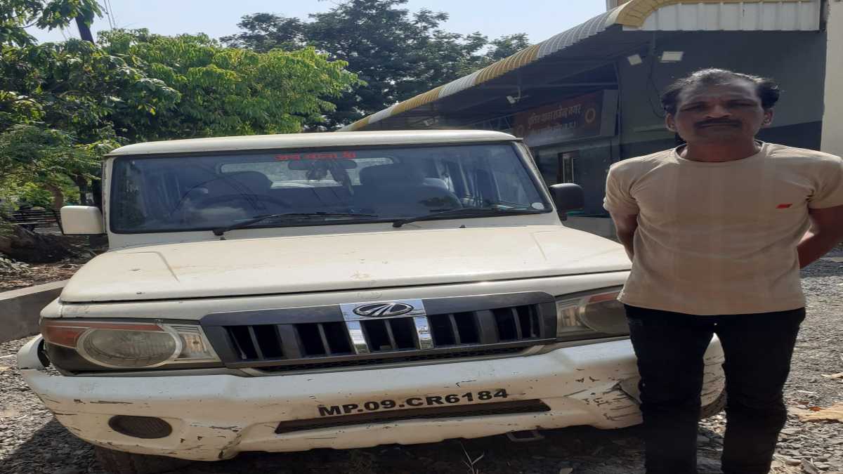 हाथों की जादूगरी दिखाकर वाहन चोरी: पुलिस के हत्थे चढ़ा चोर, सीसीटीवी फुटेज ने पहुंचाया आरोपी तक