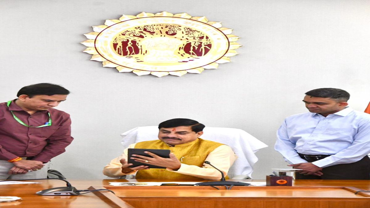महिला आरक्षण के पक्ष में सोशल मीडिया पर एक्टिव बीजेपीः X पर किया पोस्ट, इतिहास की नई ललकार, MP में सीएम डॉ मोहन ने जनगणना का किया शुभारंभ