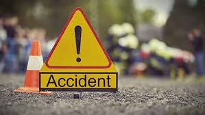 Accident : हिसार में तेज रफ्तार वैन का कहर, बाइक को टक्कर मारने से एक की मौत, पैदल राहगीर भी आए चपेट में , तीन घायल