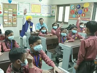 चंडीगढ़ में नई पहल: अब स्कूल बंक करते ही माता-पिता को मिलेगा SMS अलर्ट, टीचर्स की हाजिरी भी होगी ट्रैक