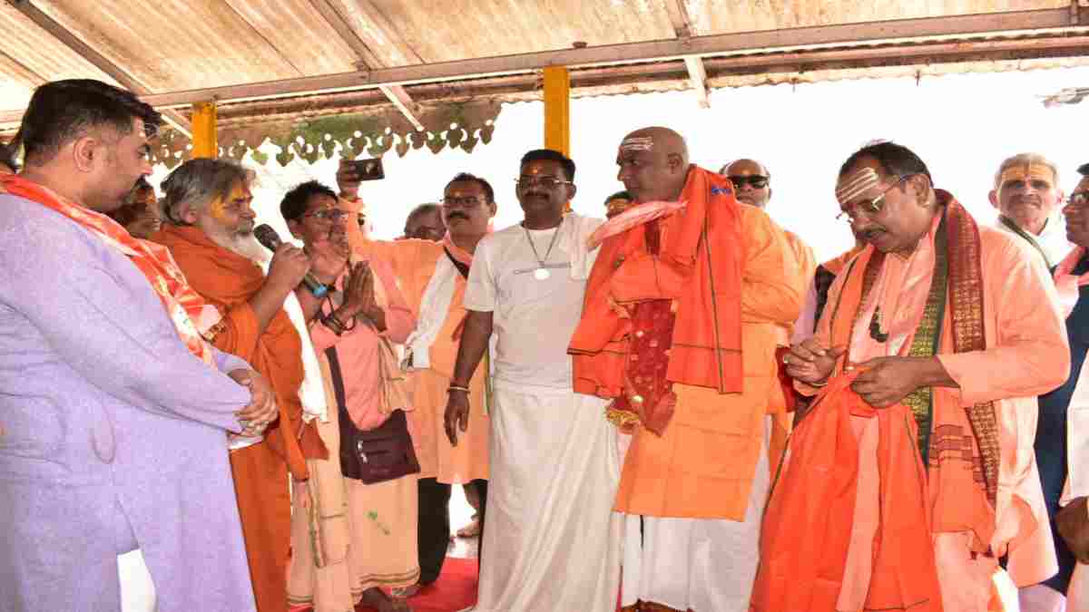 अमजद खान बने रामदास: भगवान परशुराम जयंती पर अपनाया सनातन धर्म, कहा- मैं पहले से महाकाल का भक्त हूं