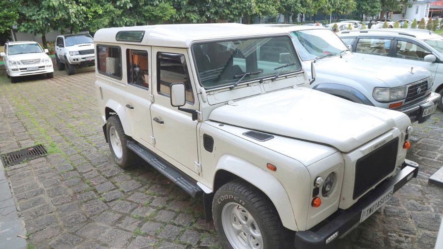 ‘ऑपरेशन नुमखोर’.. भूटान के रास्ते 15000 लग्जरी कारों की तस्करी का खुलासा, सरकार को लगा करोड़ों का चूना ; फिल्मी सितारों का भी निकल कनेक्शन