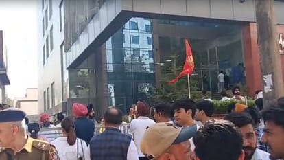 चंडीगढ़ पासपोर्ट ऑफिस को बम से उड़ाने की धमकी, 14 जगहों पर ज़हरीले बम होने का दावा