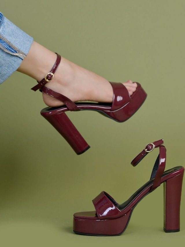 छोटी हाइट वाली लड़कियों के लिए बेस्ट हैं ये 5 तरह के फुटवियर