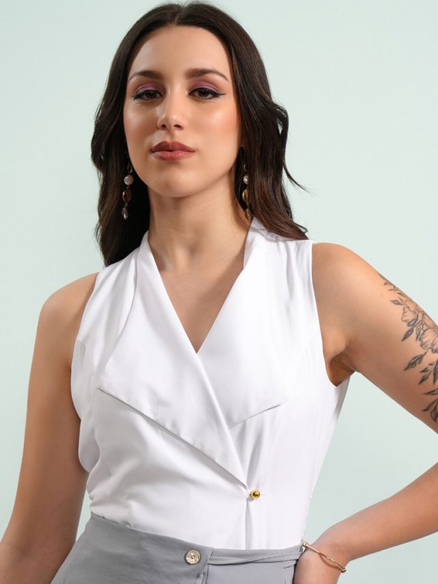 गर्मियों में दिखना है कूल और स्टाइलिश? वॉर्डरोब में शामिल करें ये ट्रेंडी स्लीवलेस शर्ट्स