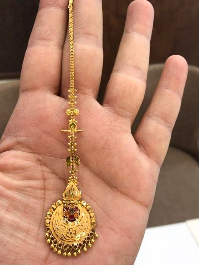 नई नवेली दुल्हन को दें छोटा सोने का मांग टीका, देखें नए डिजाइंस
