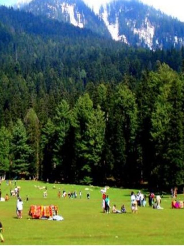 सालभर में कितना बदल गया पहलगाम, जानें अब कितनी संख्या में आ रहे टूरिस्ट?