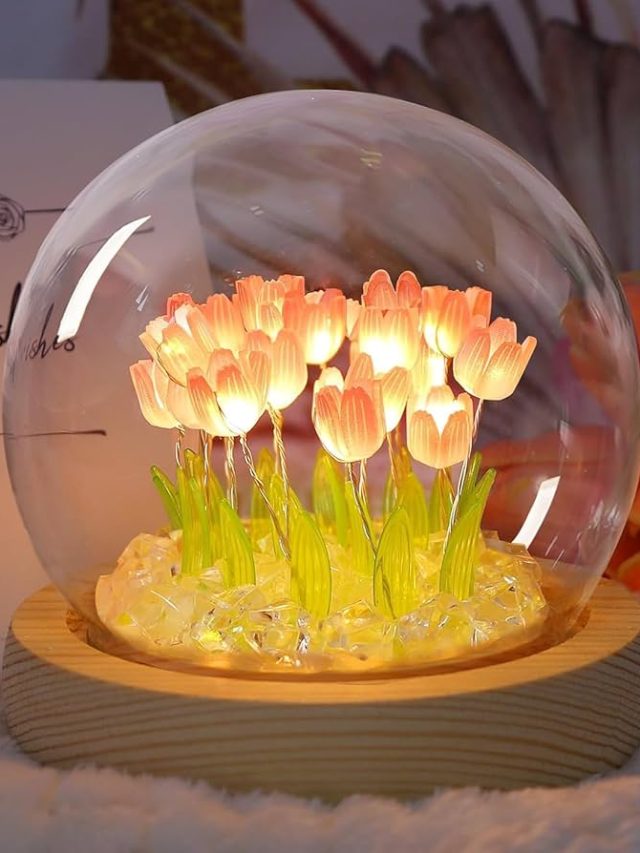 लिविंग रूम से लेकर बेडरूम तक, हर कमरे में चार-चांद लगाएंगे टेबल लैंप के ये डिजाइंस